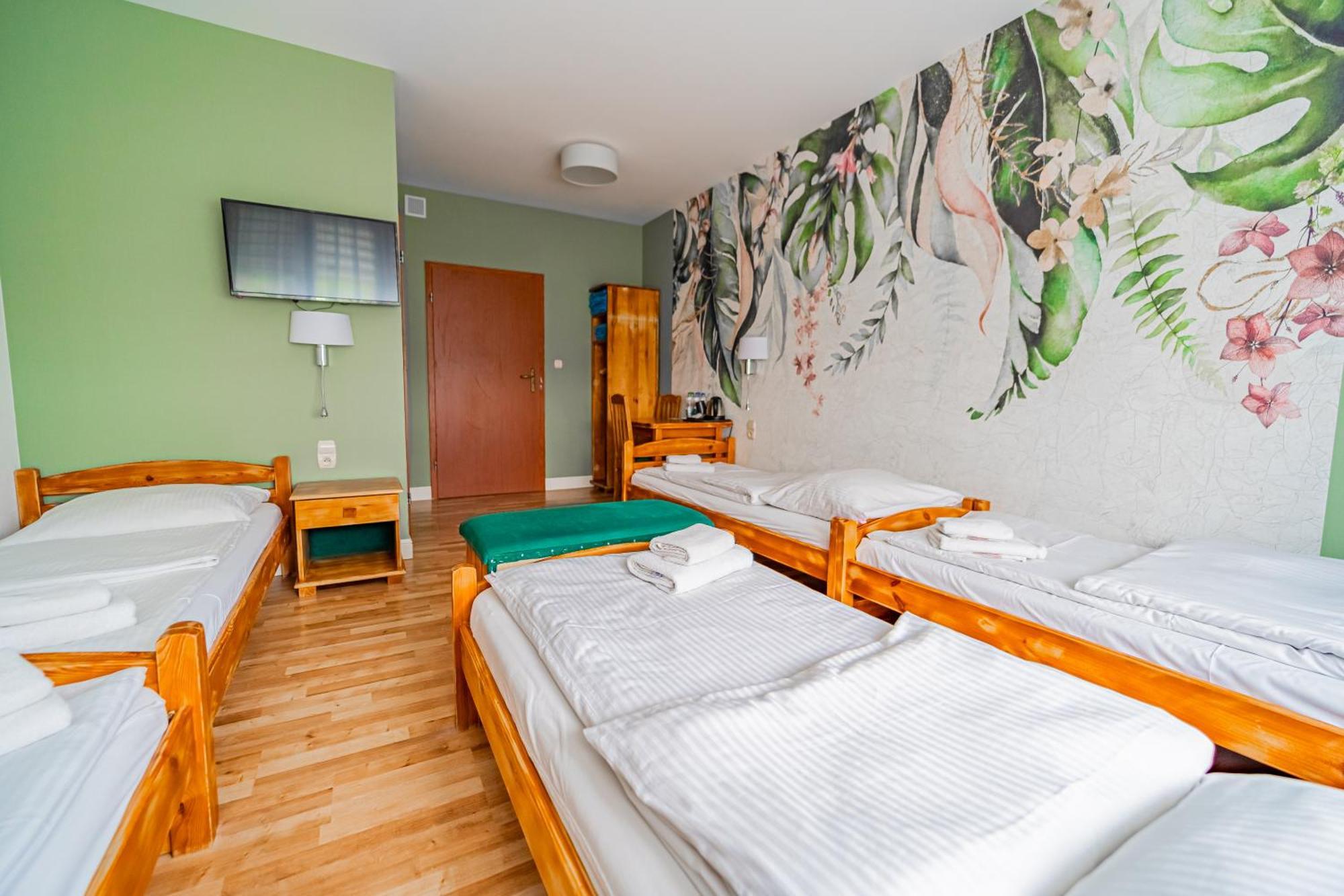 Rezydencja Pod Pieprzowkami Zalesie Gorzyckie Buitenkant foto